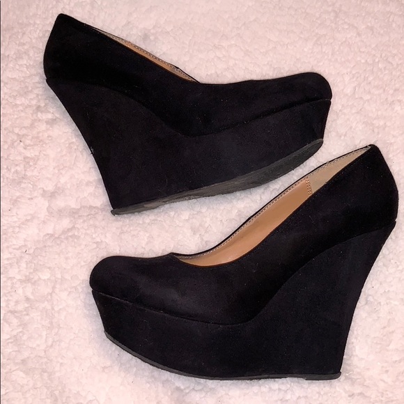 black platform wedges